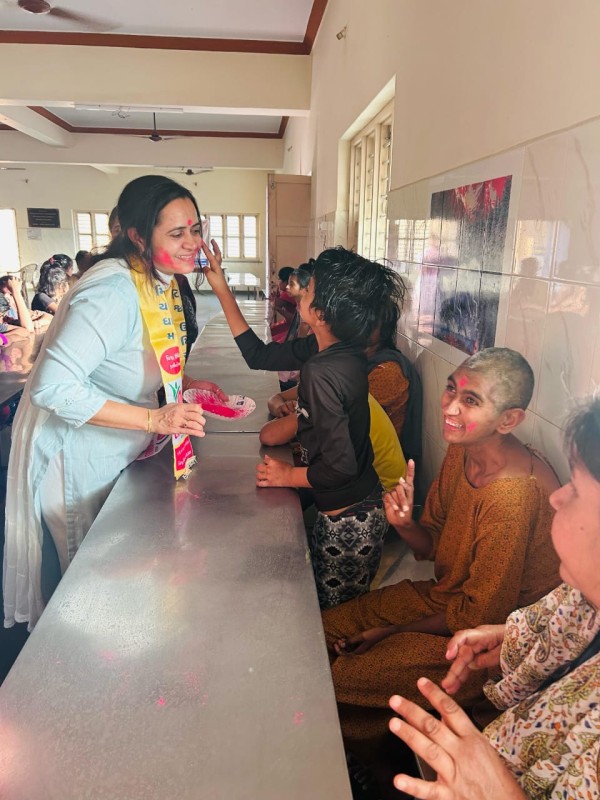 Holi Dhuleti Celebration with Specially Abled Children by Vishv Umiya Foundation Bhuj Taluka Sangathan