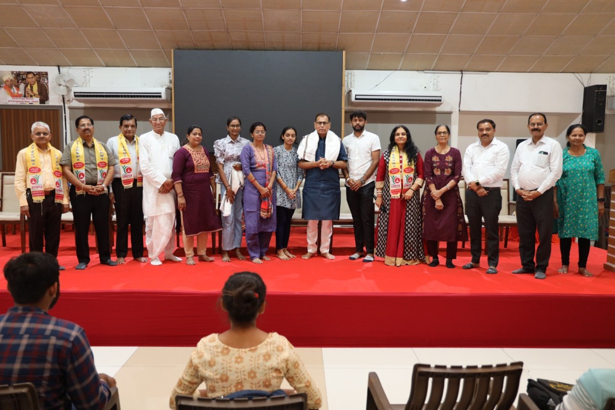 Education Sahay Program 2025–26 Successfully Organized by Vishv Umiya Foundation