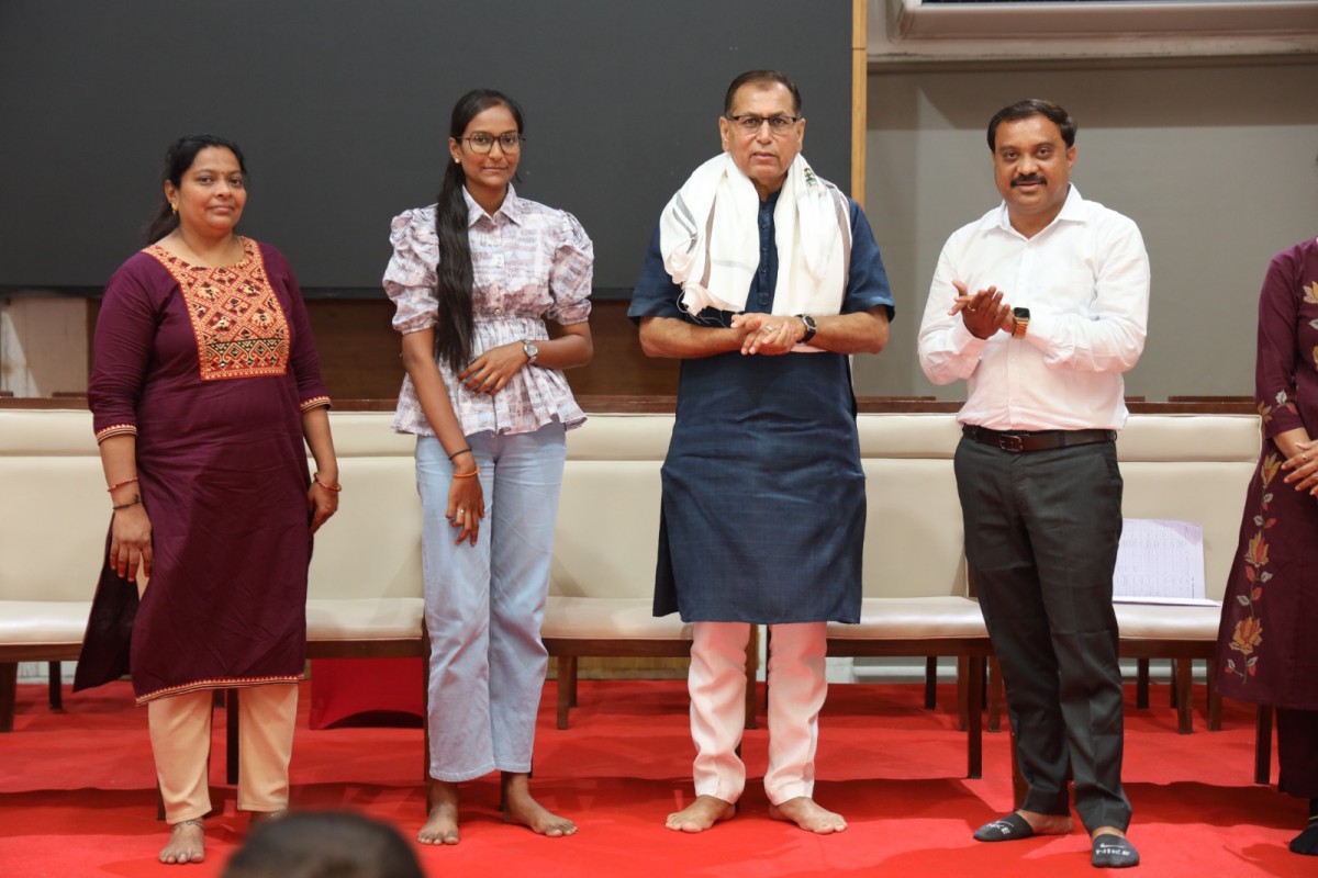 Education Sahay Program 2025–26 Successfully Organized by Vishv Umiya Foundation