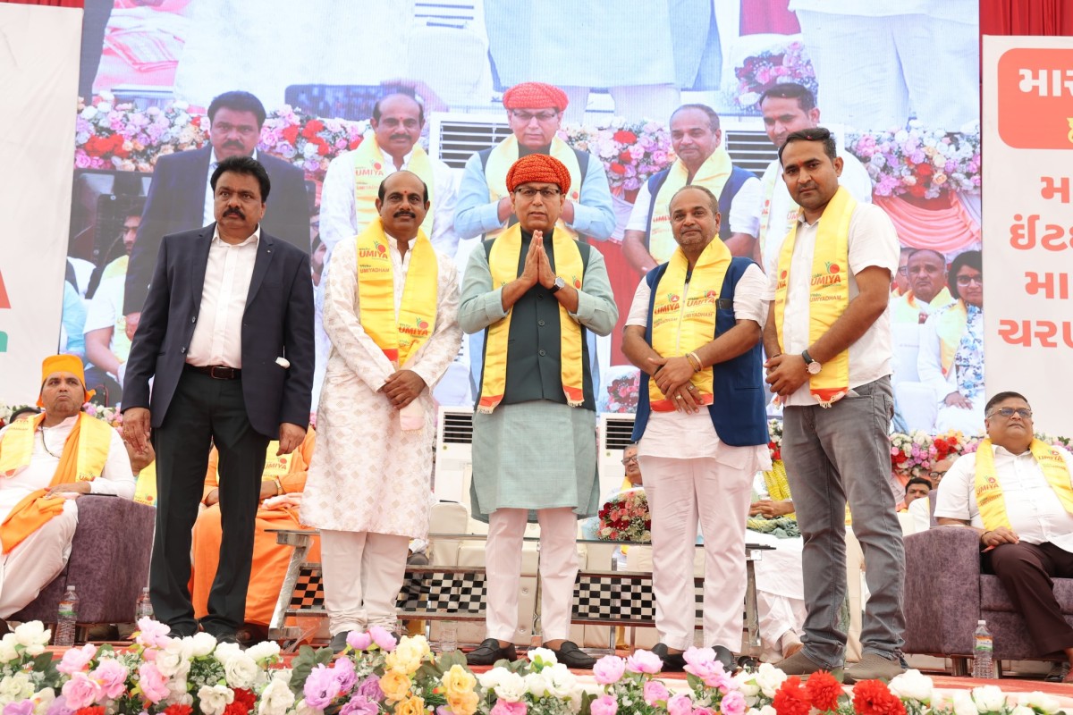 At Raksha-Diksha Mahotsav, 11,000 Daughters Empowered with Trishul for Self-Defense