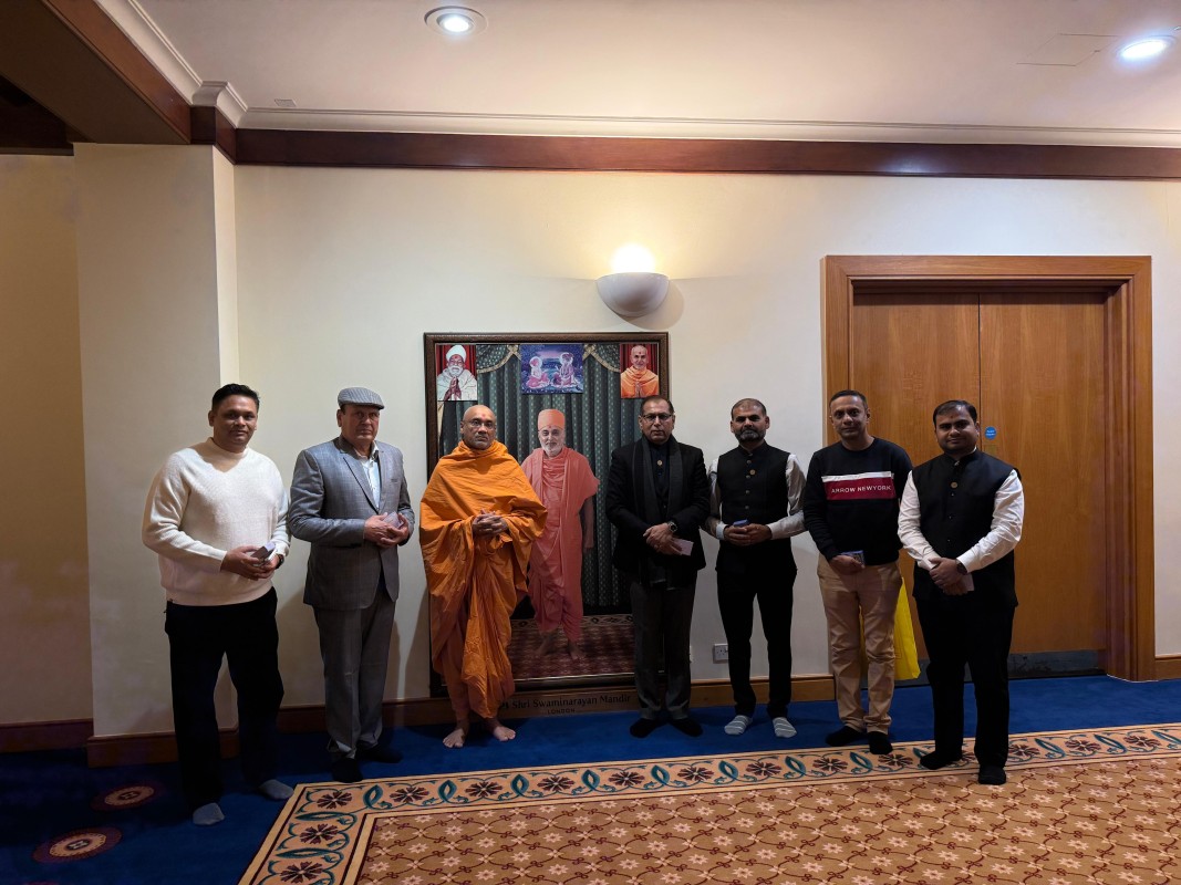During U.K. Trip, VUF Team Visits BAPS Temple