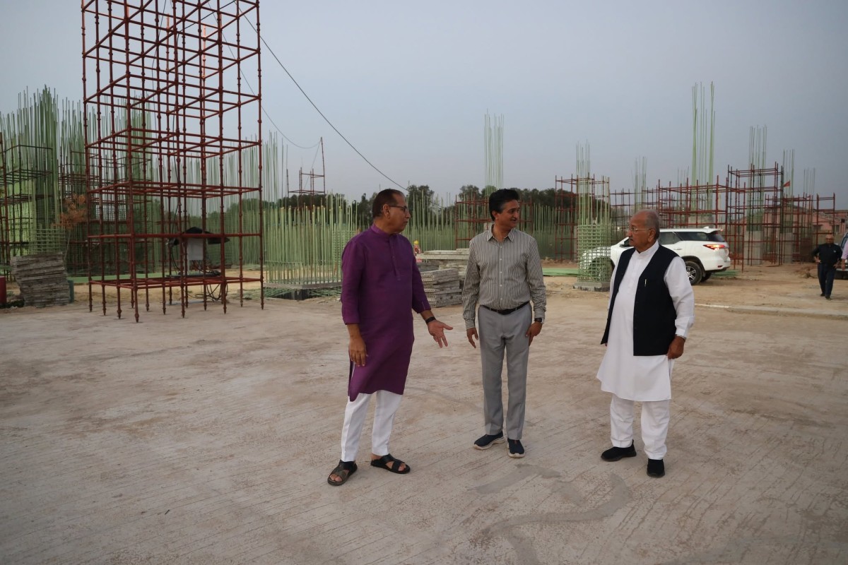 Dignitaries Visit VishvUmiyaDham: Witness the Construction of the World's Tallest Temple