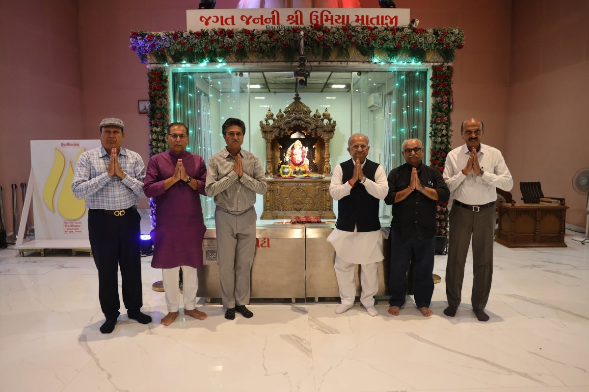 Dignitaries Visit VishvUmiyaDham: Witness the Construction of the World's Tallest Temple