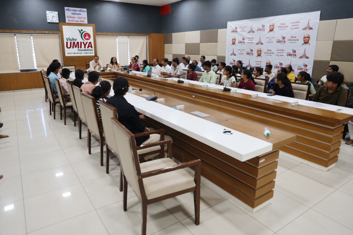 Vishv Umiyadham | Uma Education Assistance Scheme – Recommendation Letter Distribution