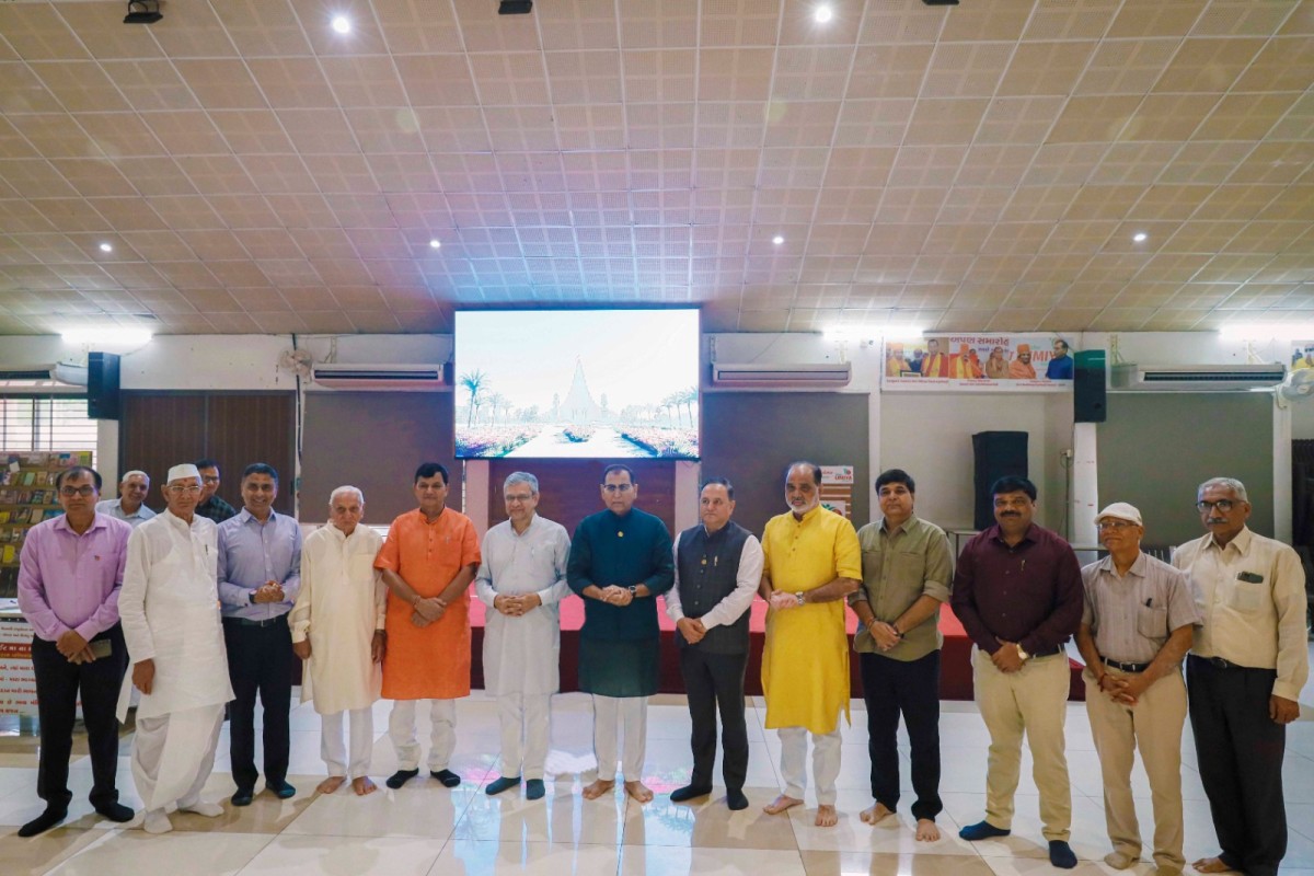 Honorable Union Minister Shri Ashwini Vaishnaw Ji visited Vishv Umiyadham