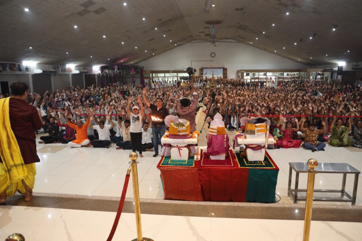Divine Glimpses 3rd Jagannath Rath Yatra by Vishv Umiyadham