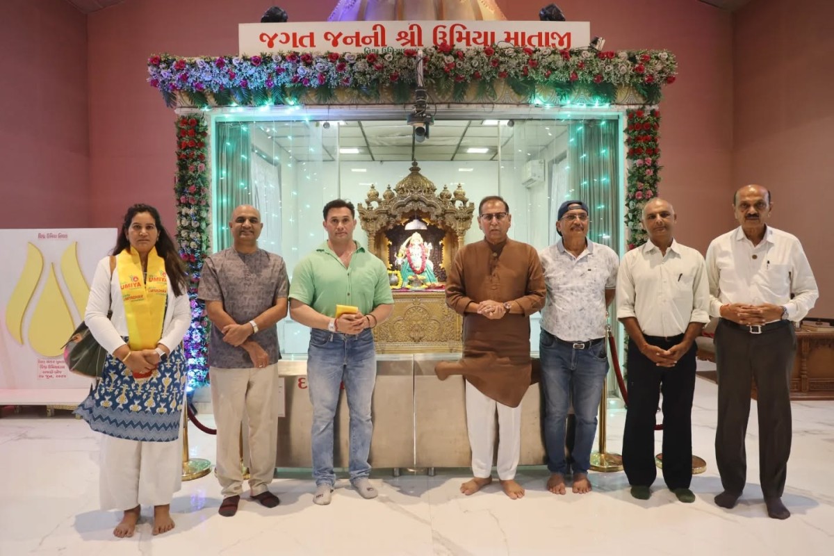 7-Time Guinness World Record Holder Vispy Kharadi Visits VishvUmiyaDham